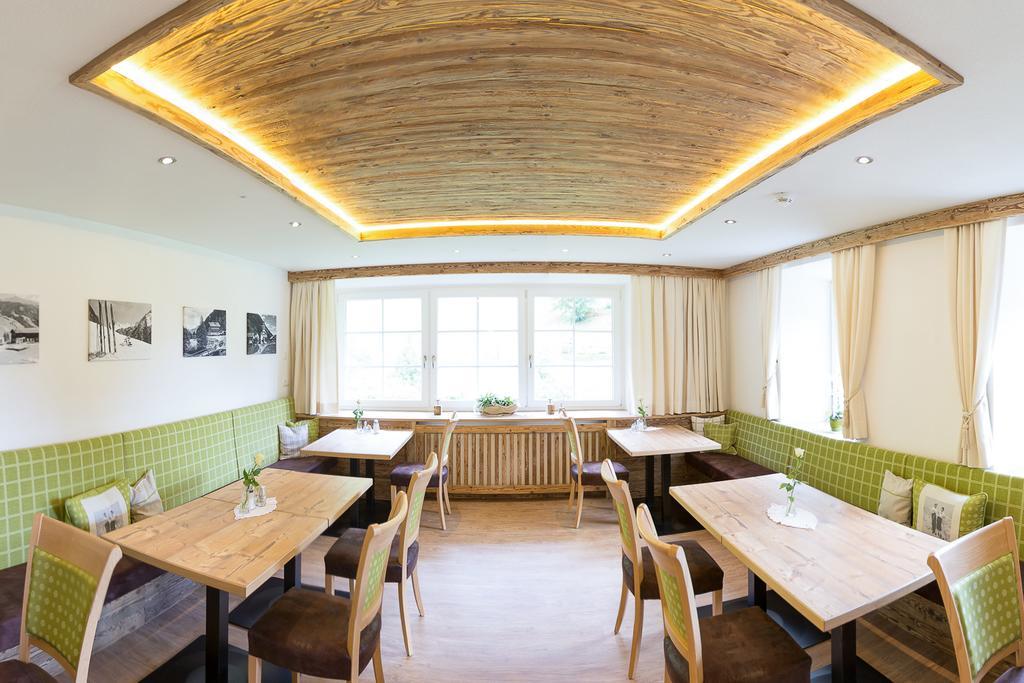 Hotel Garni Grünmoos Sankt Jakob in Defereggen Exterior foto