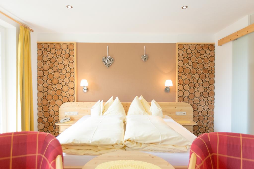 Hotel Garni Grünmoos Sankt Jakob in Defereggen Habitación foto