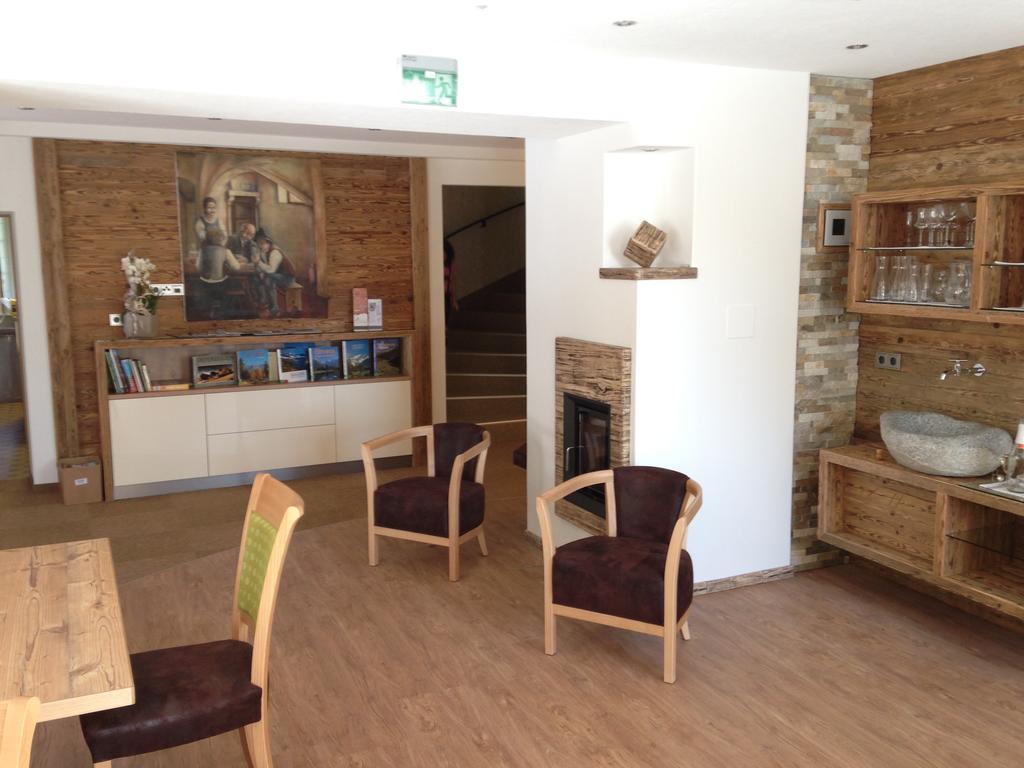 Hotel Garni Grünmoos Sankt Jakob in Defereggen Exterior foto