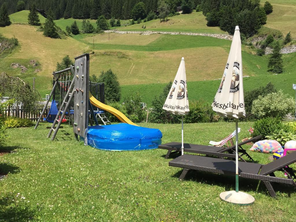 Hotel Garni Grünmoos Sankt Jakob in Defereggen Exterior foto