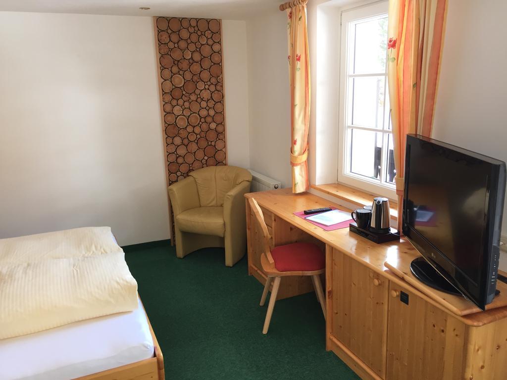 Hotel Garni Grünmoos Sankt Jakob in Defereggen Exterior foto