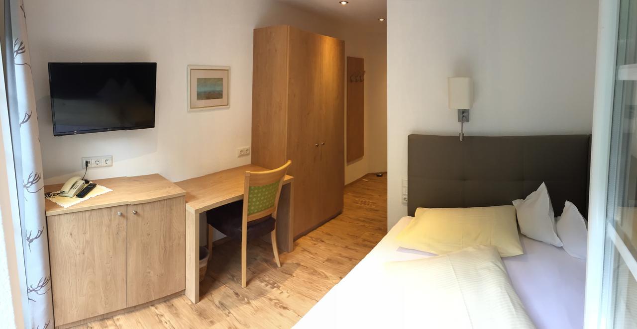 Hotel Garni Grünmoos Sankt Jakob in Defereggen Exterior foto