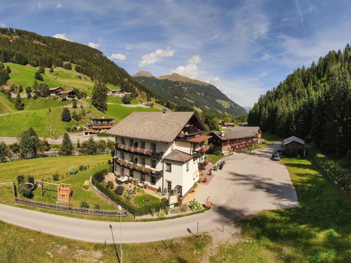 Hotel Garni Grünmoos Sankt Jakob in Defereggen Exterior foto
